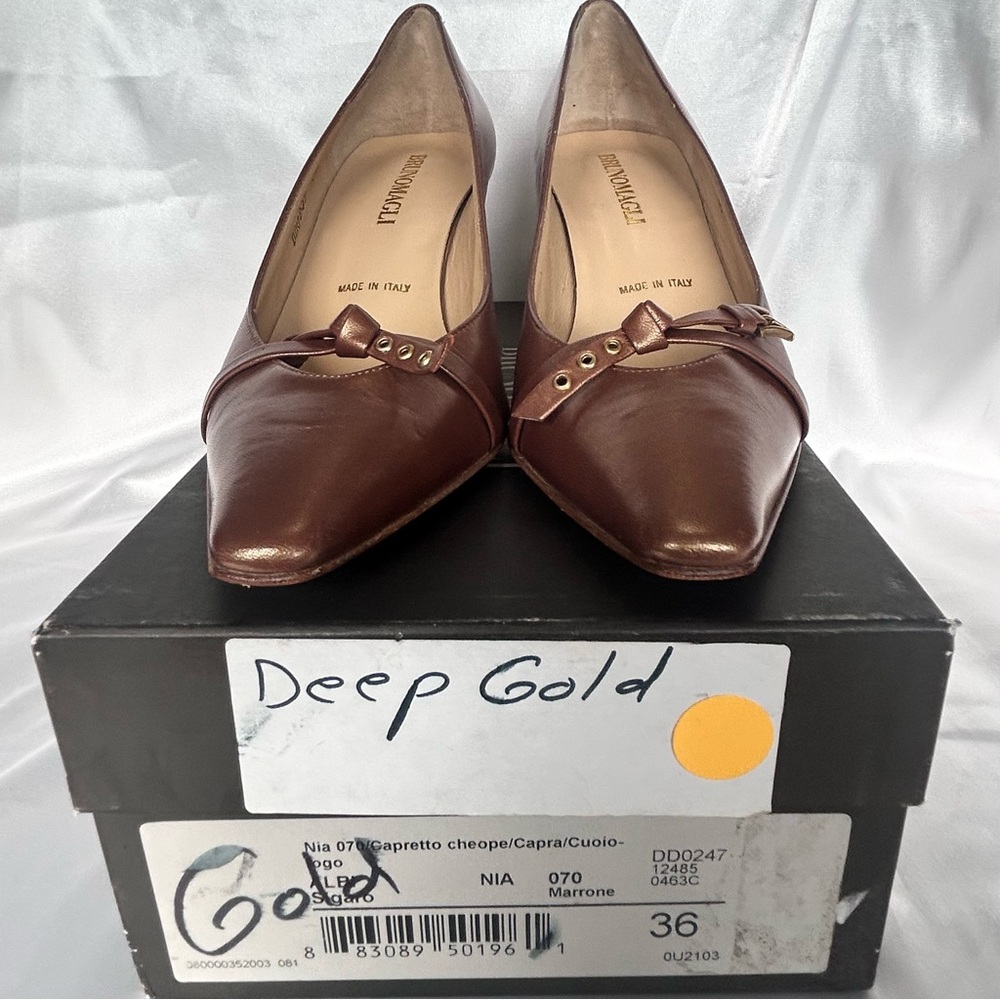BRUNO MAGLI GOLDEN BROWN SIZE 36 MADE IN ITALY 2-1/2” HEELS WITH DUST BAG